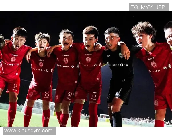 足球围巾墙的魅力与文化传承探索足球迷的热情与团结精神