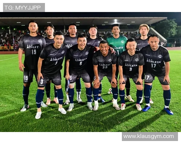 足球小将摆件的魅力与收藏价值探讨，带你领略足球文化的独特魅力